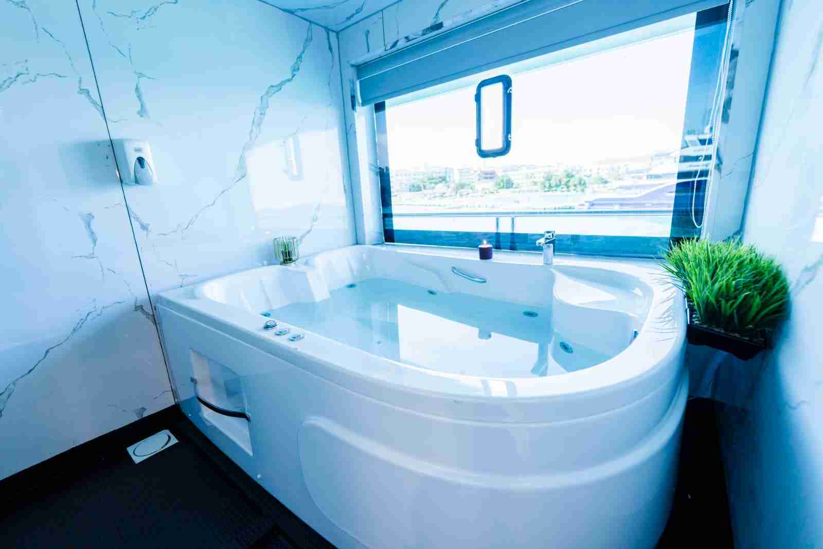 Jacuzzi in a cabin on board