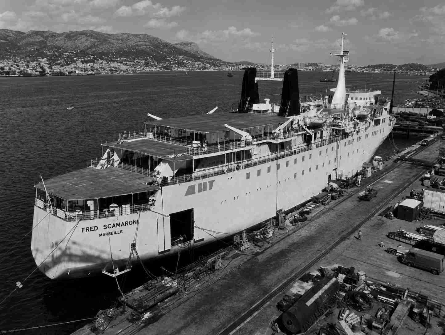 The ship in harbour before 1991