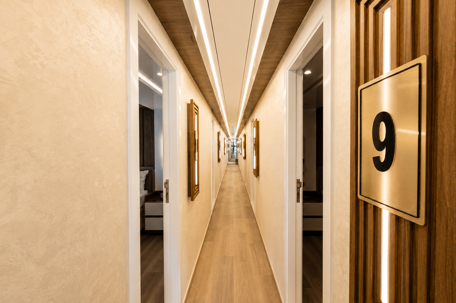 Cabin corridor on the M/Y Sea Treasure