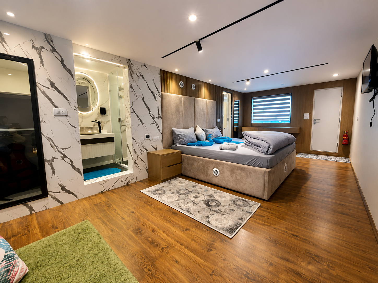 VIP master suite on the Sea Fox Liveaboard Red Sea