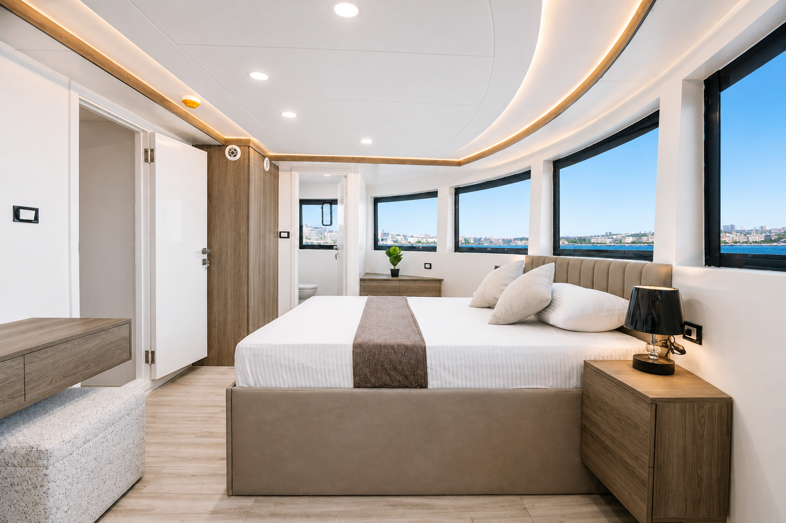 Sea-view cabin on the main deck