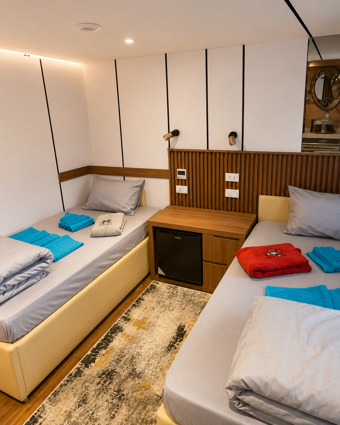 Twin cabin with storage and reading lights