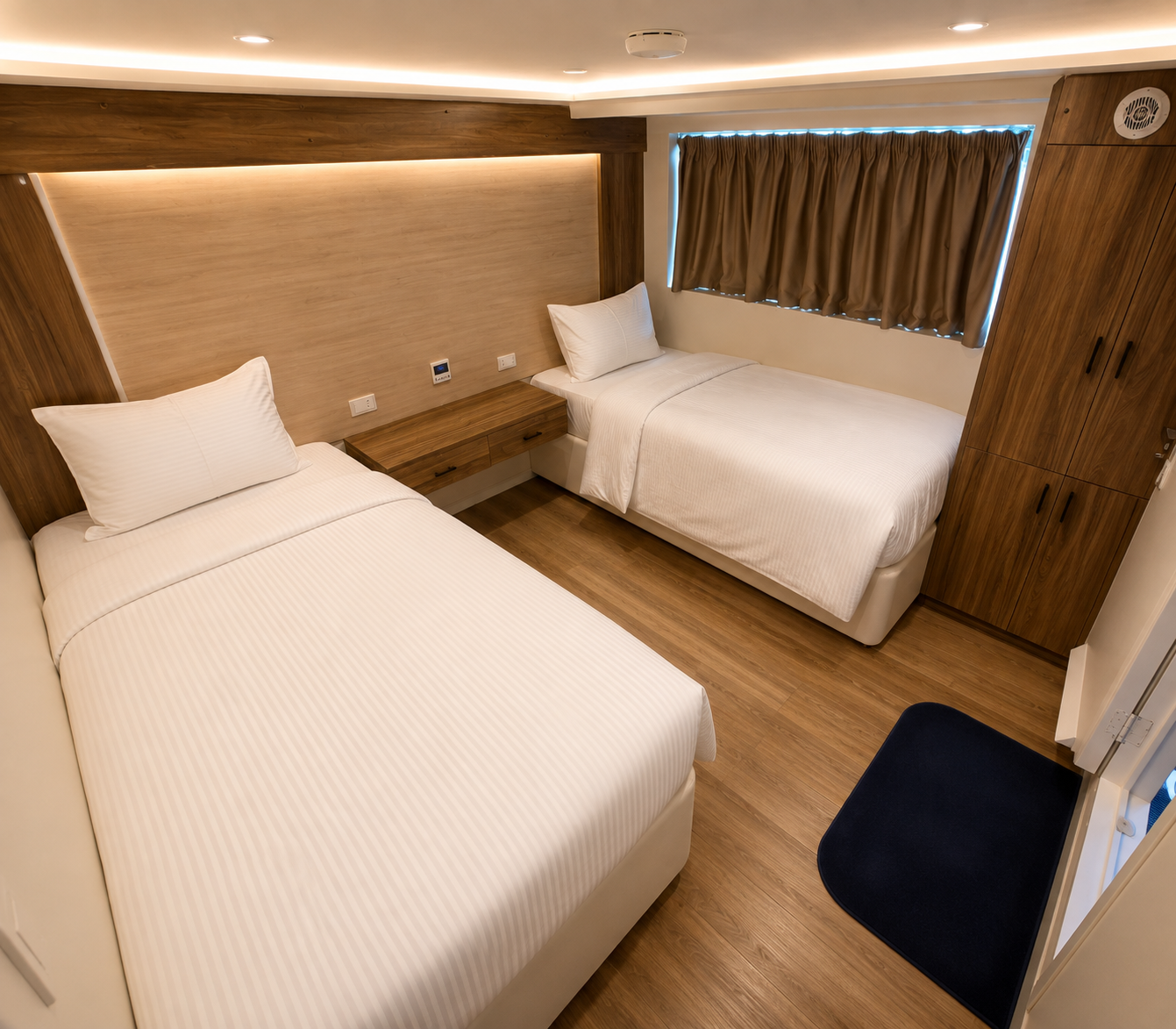 Twin cabin with two separate single beds