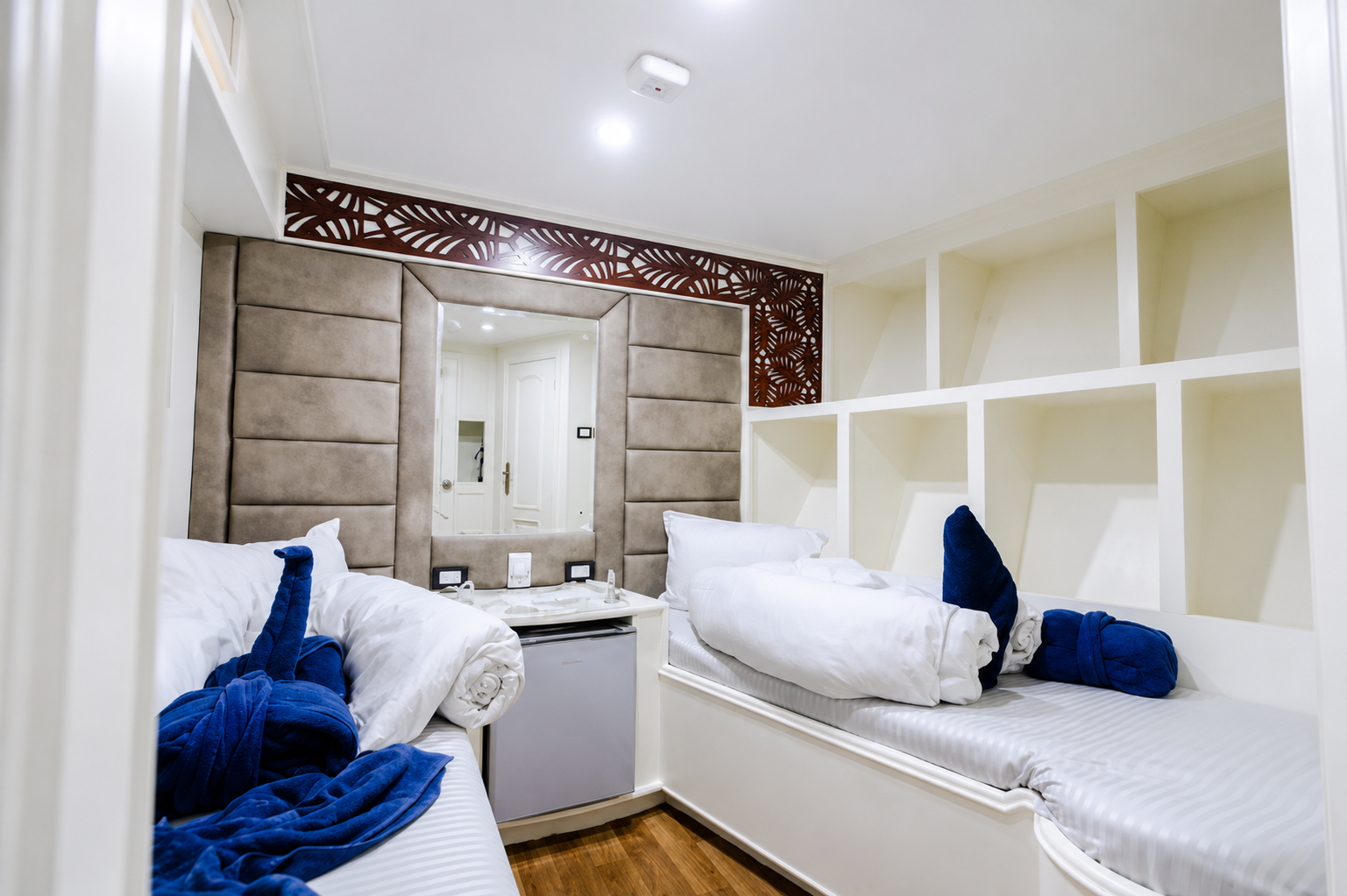 Lower deck twin cabin with two single beds