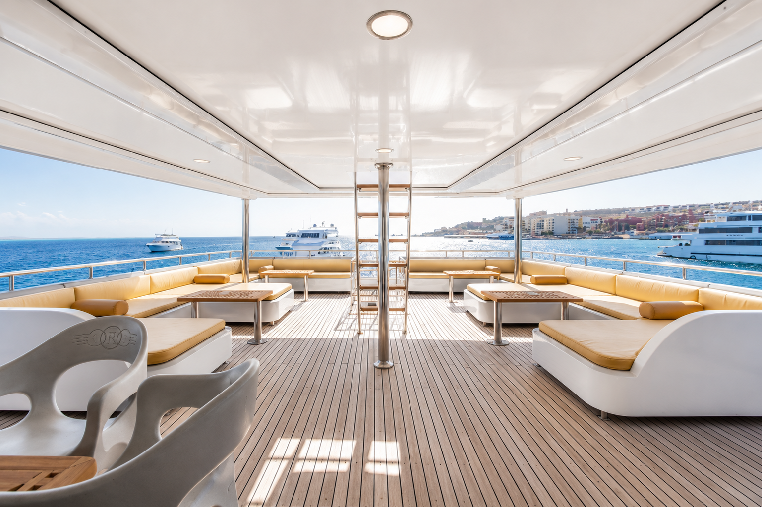 Main sun deck of the Star Jet liveaboard with loungers