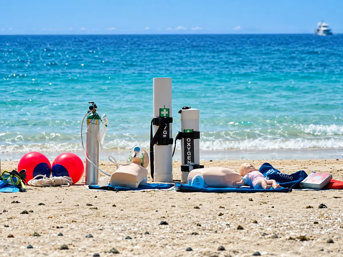 Beach scenario session during PADI EFR Instructor Course training in Hurghada