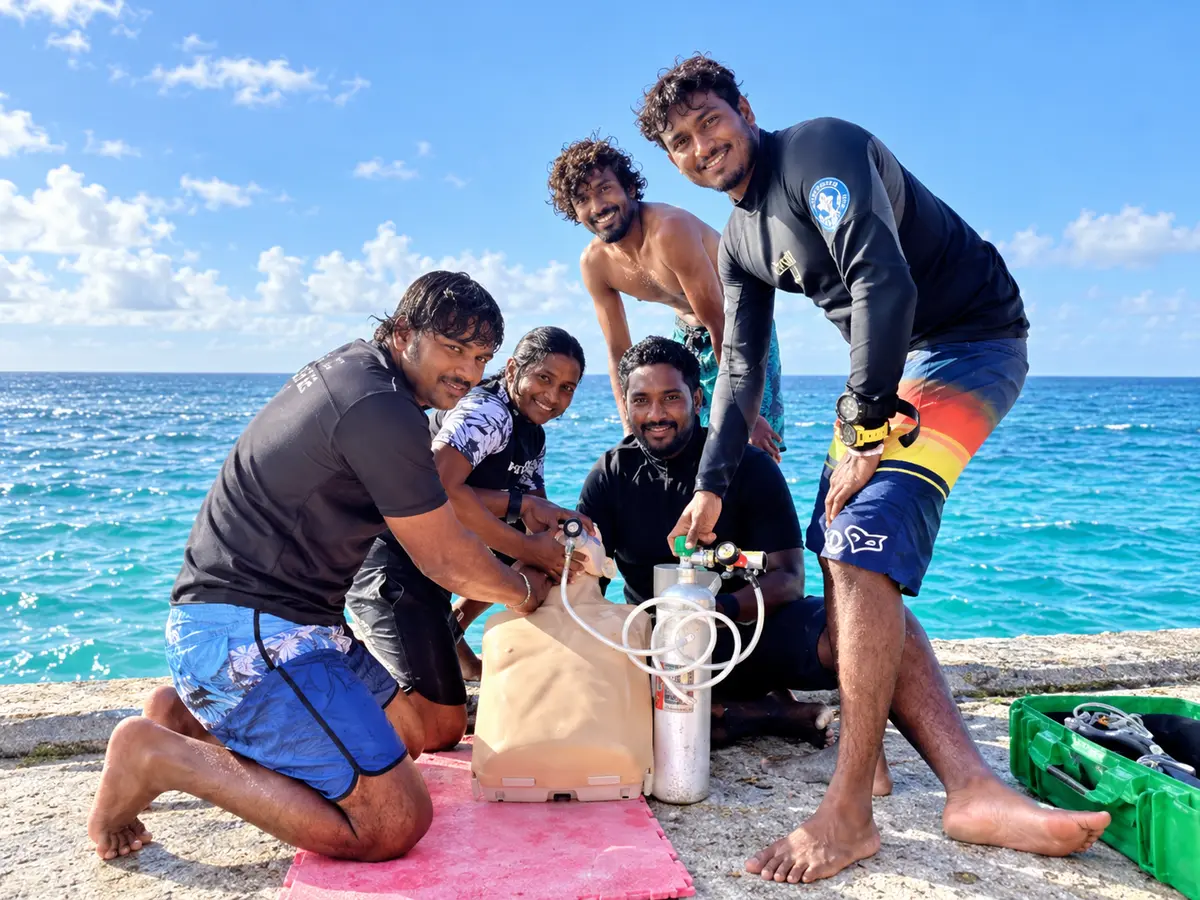 First aid group session on the beach