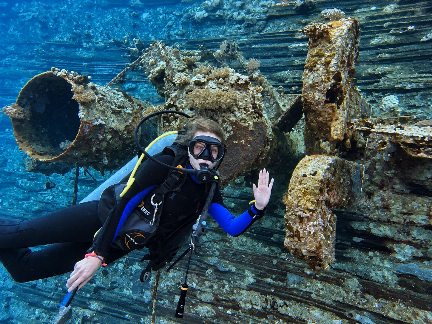 PADI Wreck Diver passing an open hatch